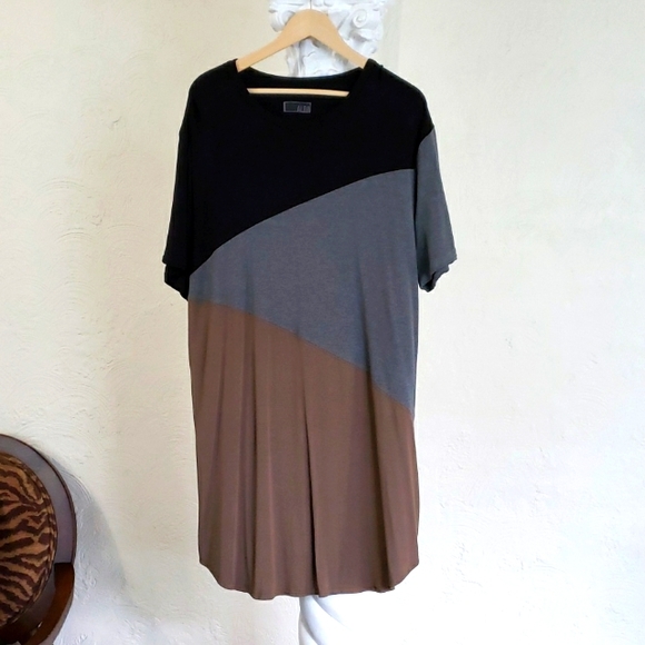 ALBA Pull Over Shirt Dress - Picture 2 of 5